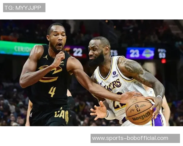 湖人三巨头同场也难敌顶级强队实力分析与反思